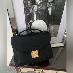 Louie Vuitton Epi leather bag